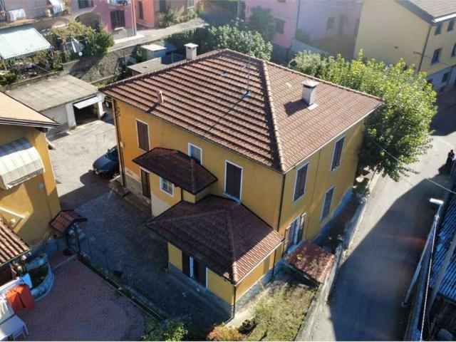 Villa Indipendente in vendita a Valle Olona, Varese