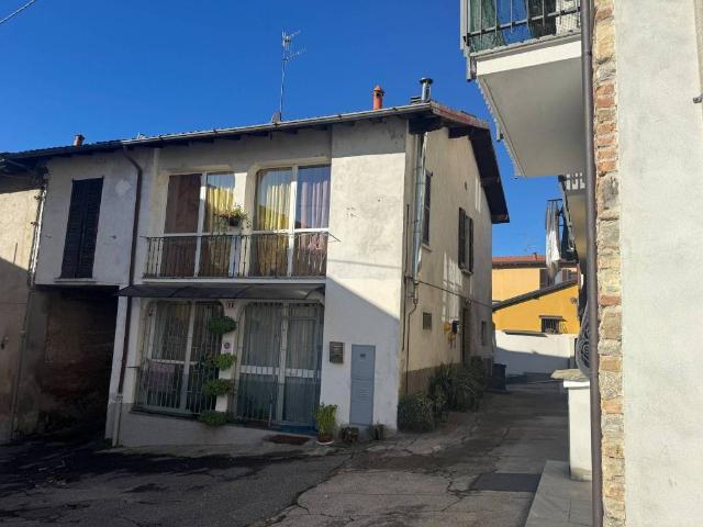 Villa Indipendente in vendita a Varese, Lombardia