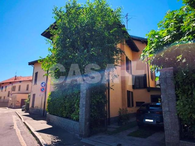 Villa Indipendente in vendita a Valle Olona, Varese