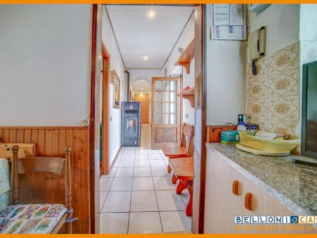 Villa Indipendente in vendita a Valmonte, Varese