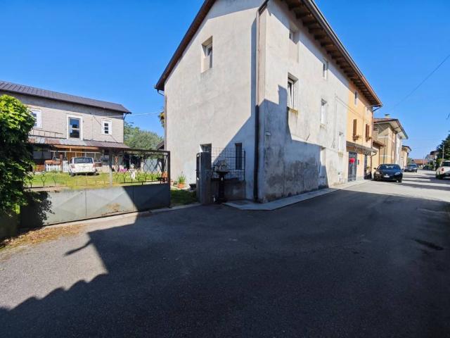 Villa Indipendente in vendita a Varmo, Friuli-Venezia Giulia