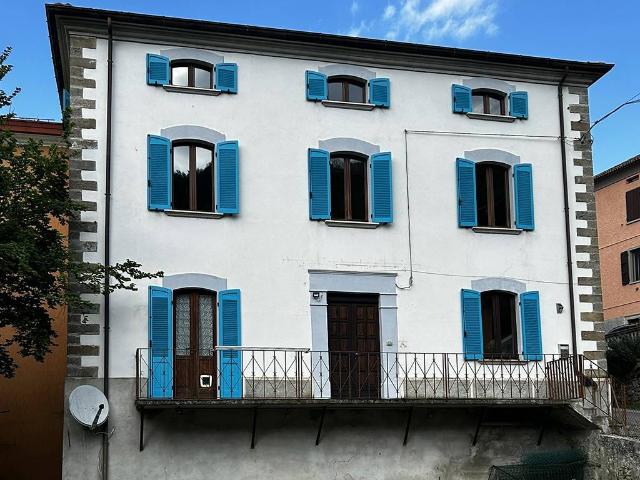 Villa Indipendente in vendita a Varsi, Reggio Emilia