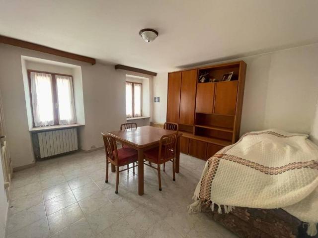 Villa Indipendente in vendita a Varzi, Lombardia