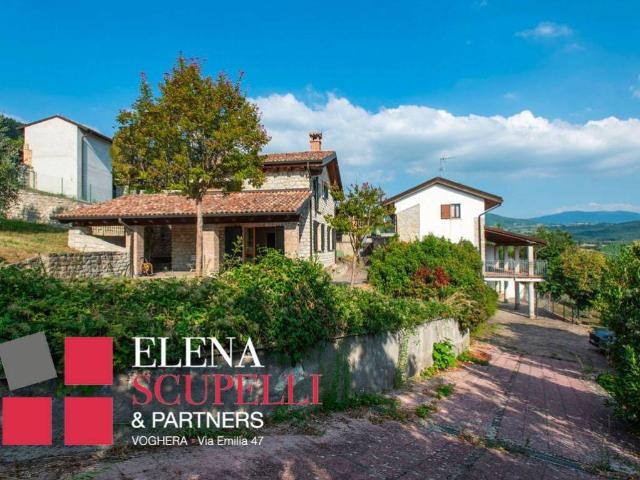 Villa Indipendente in vendita a Varzi, Lombardia