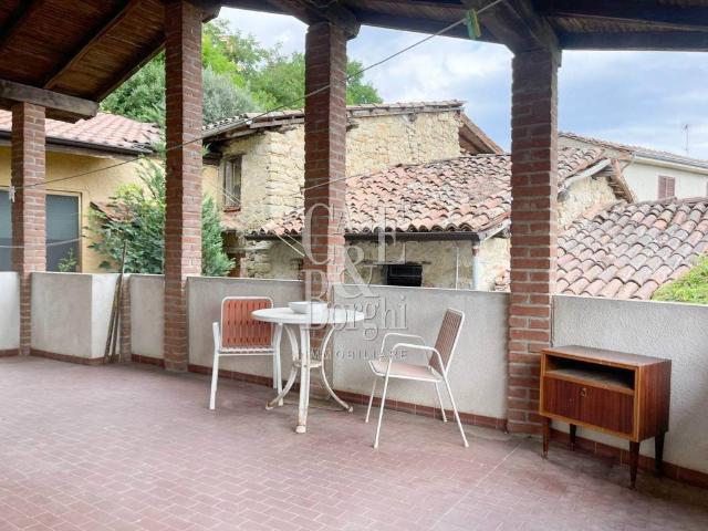 Villa Indipendente in vendita a Varzi, Lombardia
