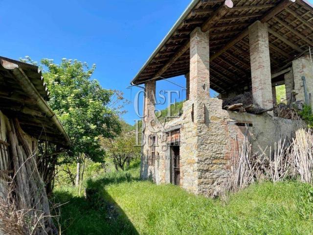 Villa Indipendente in vendita a Varzi, Lombardia