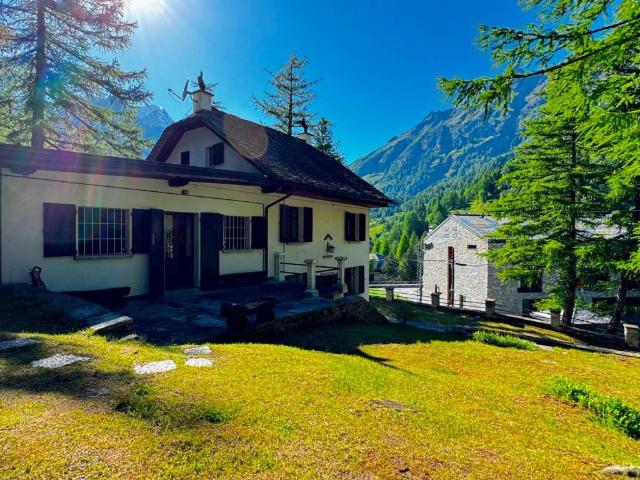 Villa Indipendente in vendita a San Domenico, Piemonte