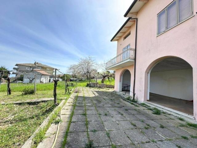 Villa Indipendente in vendita a Sant'Antonio Abate, Vasto