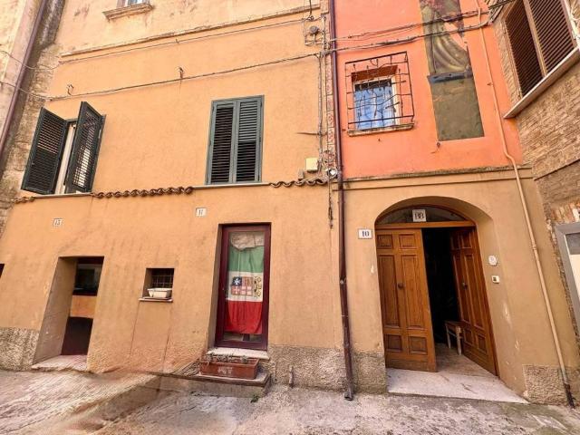 Villa Indipendente in vendita a Centro Storico, Vasto