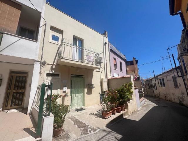 Villa Indipendente in vendita a Centro Storico, Vasto