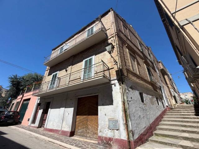 Villa Indipendente in vendita a Centro Storico, Vasto