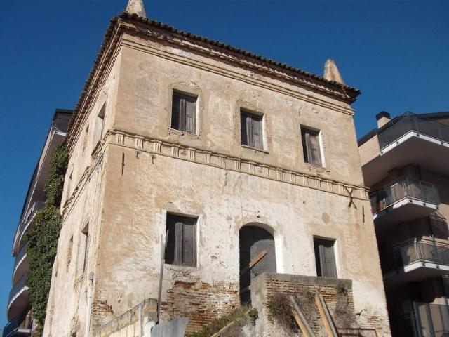 Villa Indipendente in vendita a Centro Storico, Vasto
