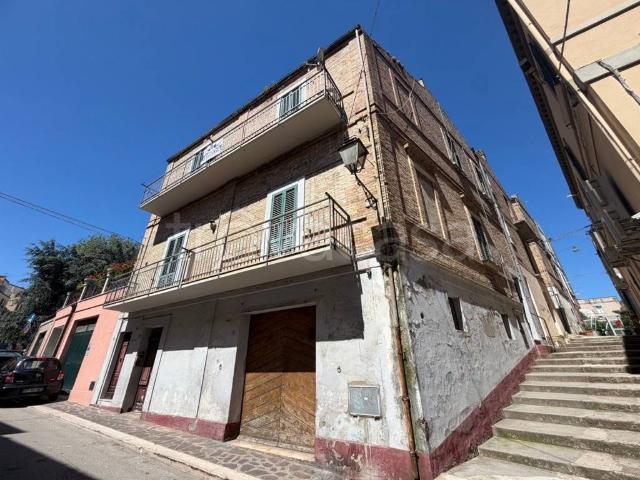 Villa Indipendente in vendita a Centro Storico, Vasto