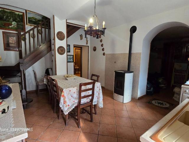 Villa Indipendente in vendita a Vauda Inferiore, Vauda Canavese