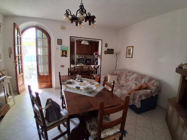 Villa Indipendente in vendita a Vecchiano, Toscana