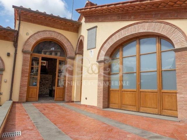Villa Indipendente in vendita a Vecchiano, Toscana