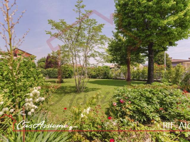Villa Indipendente in vendita a Fonte, Vedelago