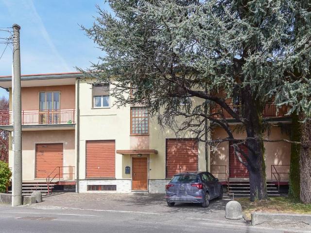 Villa Indipendente in vendita a Veduggio Con Colzano, Lombardia