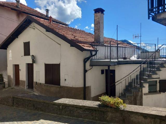 Villa Indipendente in vendita a Gorla, Veleso