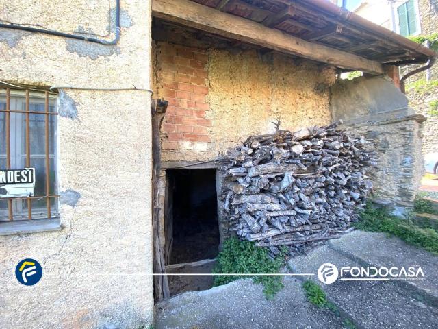 Villa Indipendente in vendita a Vendone, Liguria