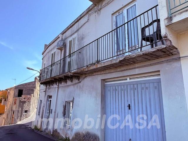 Villa Indipendente in vendita a Venetico Superiore, Venetico