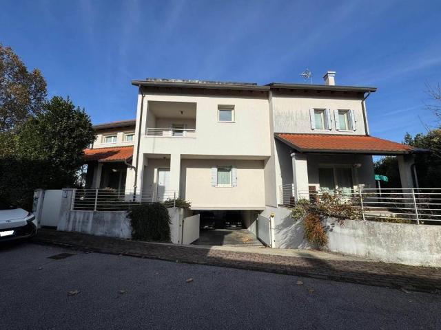 Villa Indipendente in vendita a Ca' Solaro, Venezia