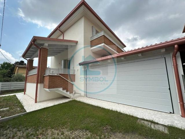 Villa Indipendente in vendita a Tarù, Venezia