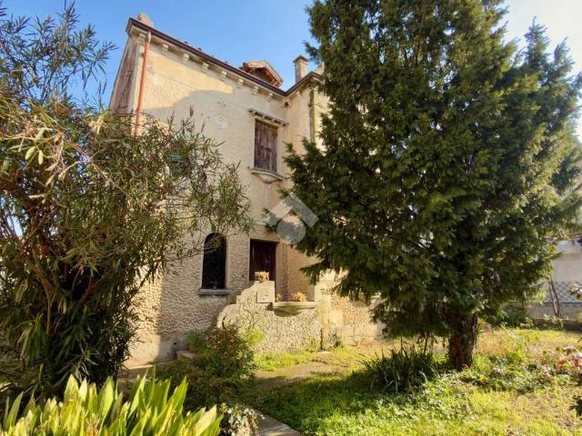 Villa Indipendente in vendita a Mestre-Carpenedo, Venezia