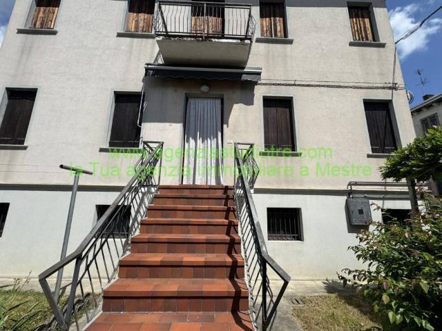 Villa Indipendente in vendita a Carpenedo, Venezia