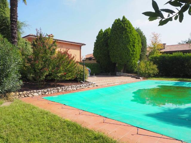 Villa Indipendente in vendita a Chirignago-Zelarino, Venezia