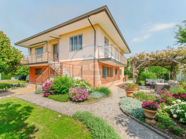 Villa Indipendente in vendita a Chirignago-Zelarino, Venezia