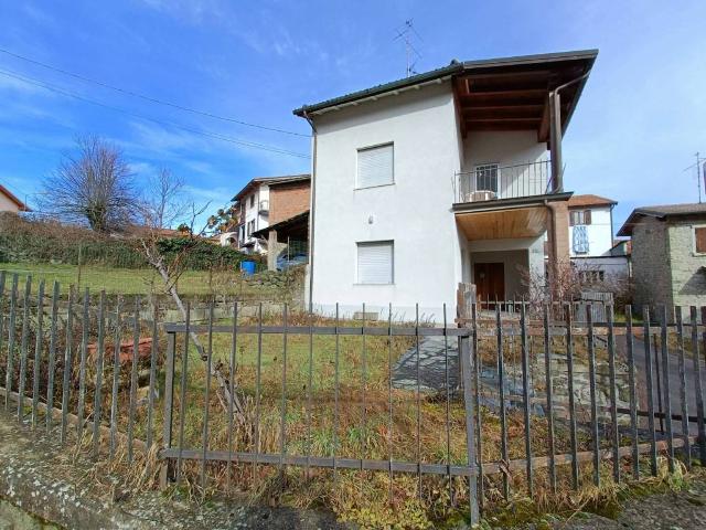 Villa Indipendente in vendita a Appennino Reggiano, Re