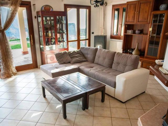 Villa Indipendente in vendita a Bevera, Ventimiglia