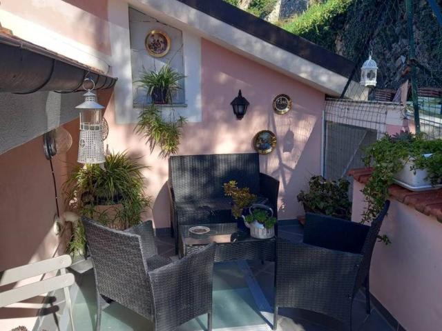 Villa Indipendente in vendita a Bevera, Ventimiglia