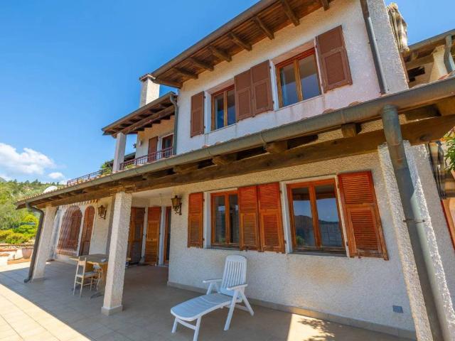 Villa Indipendente in vendita a San Lorenzo, Ventimiglia