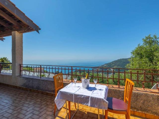 Villa Indipendente in vendita a San Lorenzo, Ventimiglia