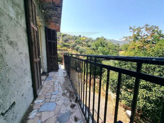 Villa Indipendente in vendita a Bevera, Ventimiglia