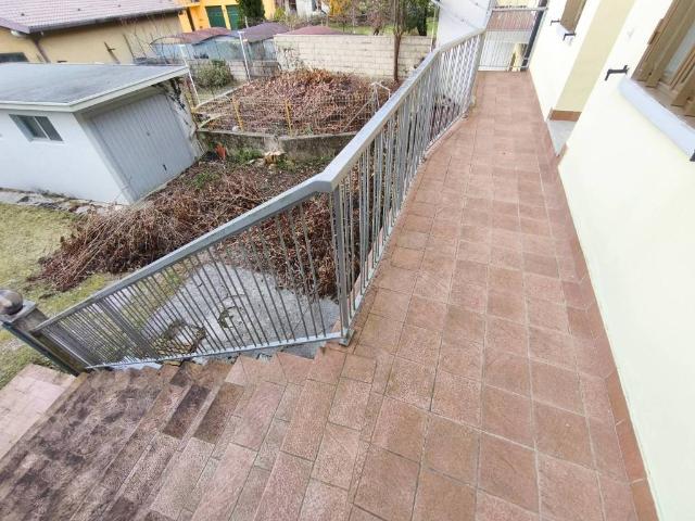 Villa Indipendente in vendita a Venzone, Friuli-Venezia Giulia