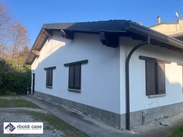 Villa Indipendente in vendita a Molino Bistorgio, Verano Brianza