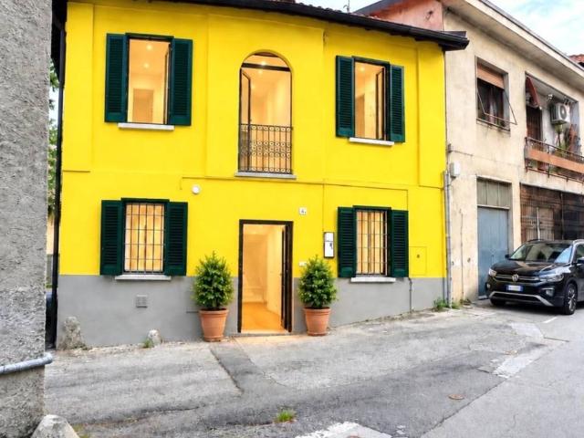 Villa Indipendente in vendita a Molino Ponte, Verano Brianza