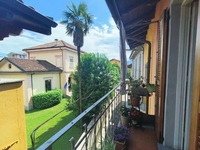 Villa Indipendente in vendita a Suna, Piemonte