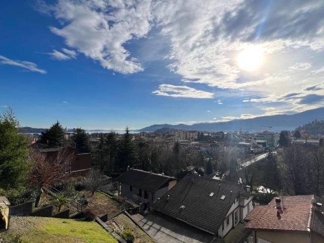 Villa Indipendente in vendita a Zoverallo, Piemonte