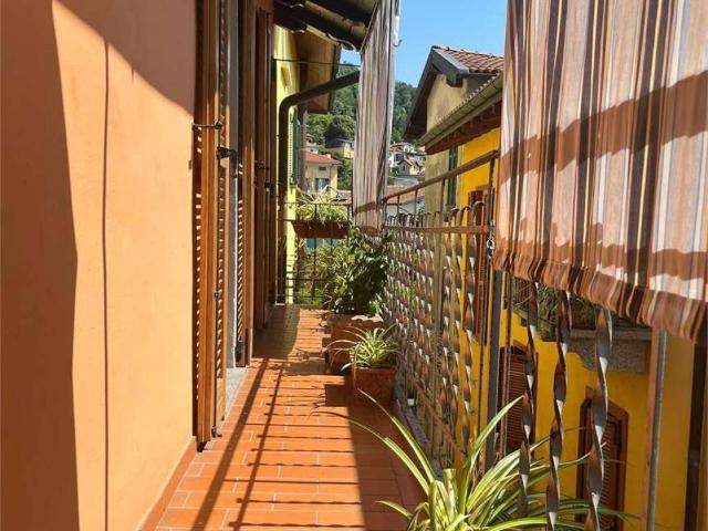 Villa Indipendente in vendita a Suna, Piemonte