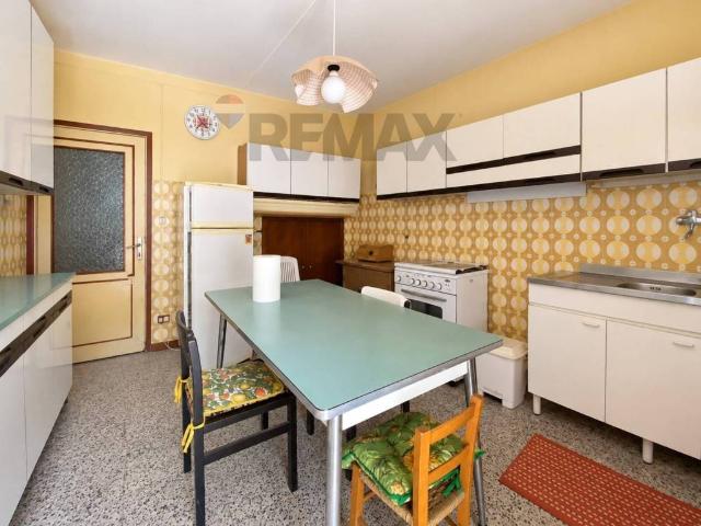 Villa Indipendente in vendita a Cavandone, Verbania