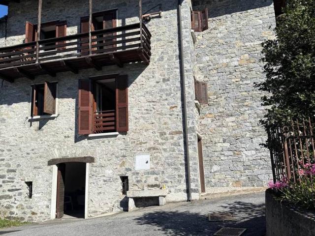 Villa Indipendente in vendita a Comunità montana della Valchiavenna, Verceia