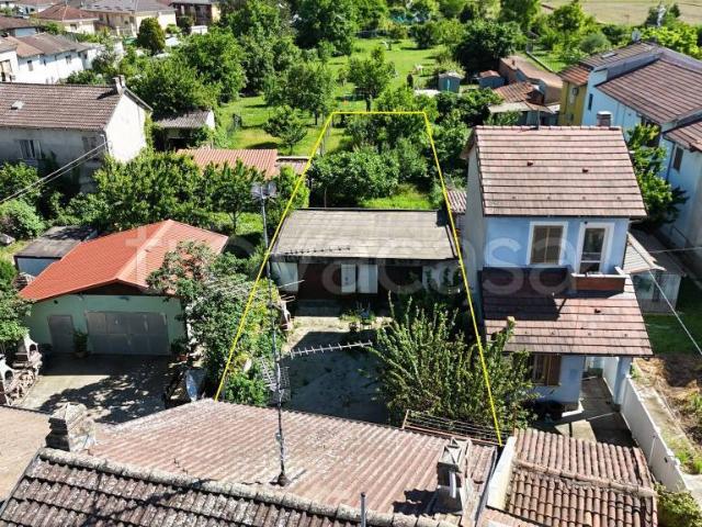 Villa Indipendente in vendita a Cappuccini, Piemonte