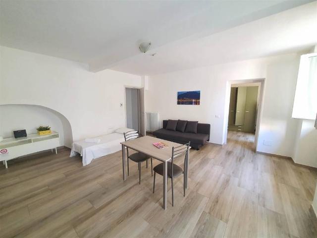 Villa Indipendente in vendita a Somasca, Vercurago