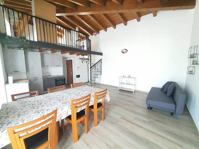 Villa Indipendente in vendita a Somasca, Vercurago