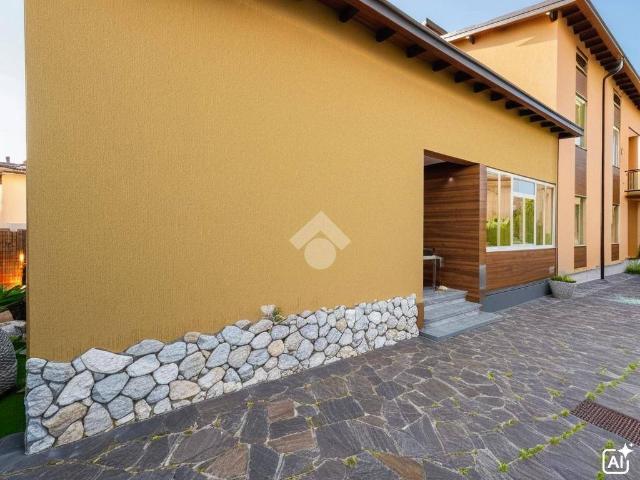 Villa Indipendente in vendita a Verdello, Lombardia