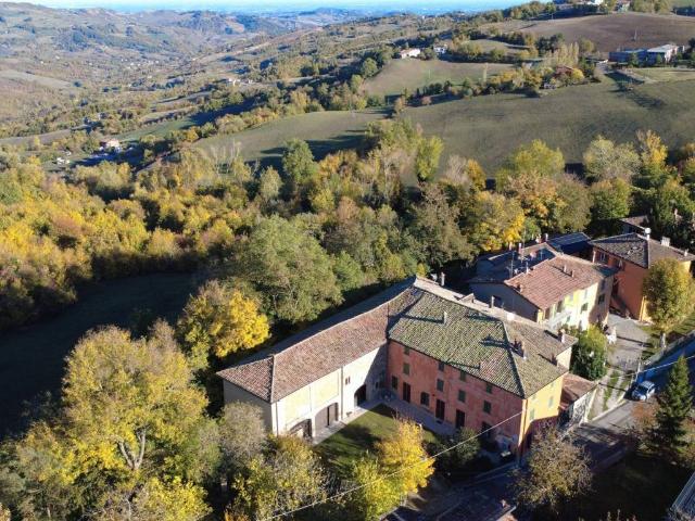 Villa Indipendente in vendita a Unione dell'Appennino Bolognese, Vergato
